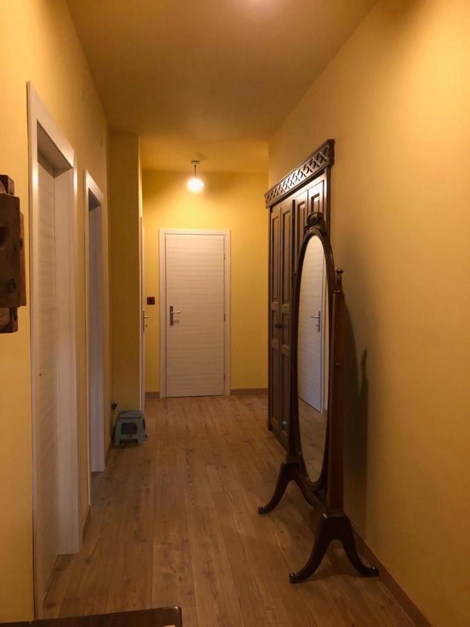 Апартаменти Attico Chez Renee Аоста Екстер'єр фото